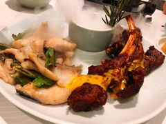魚羊新作-八月花(旺角朗豪坊店)