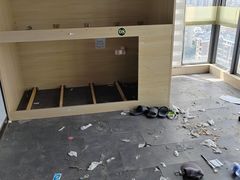 -笨猪青年旅舍(西乡地铁站店)