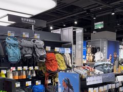 -迪卡侬(环球港店)