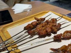 -街角等你.大连海鲜烧烤.经典铁板海鲜串(西安路店)