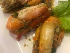 -J Daeng Seafood