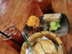 -羽深肉铺 Steak & Wine