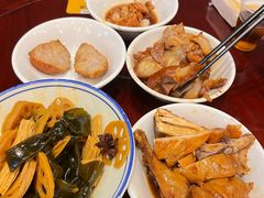 -张卤堂·砂锅卤肘子(南头店)
