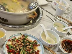-土连锅·现熬养生汤锅(梁家巷店)