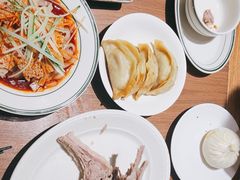 -贯贯吉·清真餐厅(浙江中路店)