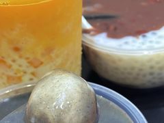 热芝麻糊加汤圆-百花传统甜品店(原址店)