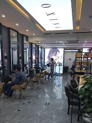 -藤野造型烫染·漂发