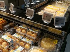 面包甜点陈列柜-盒马鲜生(曜一城店)