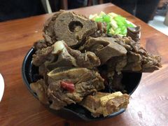 -宝瑞门钉肉饼店