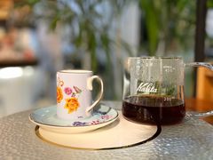 -LEO CAFE
