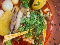 -成都你六姐·牛肉冒菜(城市集市合生汇店)