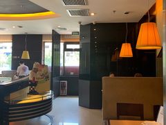 -必胜客(机场路店)