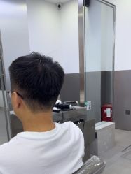 -首脑美发沙龙