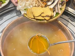 -阿山卓·野生菌火锅·纳西火塘烤肉