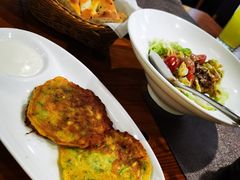 西葫芦饼配酸奶-TUK土耳其餐厅·下午茶(卢湾店)