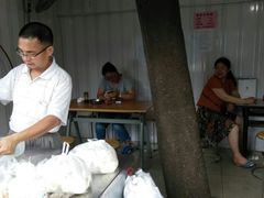 -荣巷小馄饨(荣巷店)