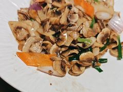 -雀舞云南菜(天津天河城购物中心店)
