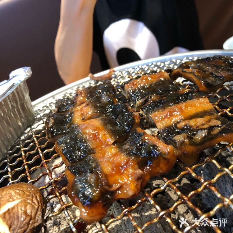 大浪特色炭火烧烤——热浪直卷全城！