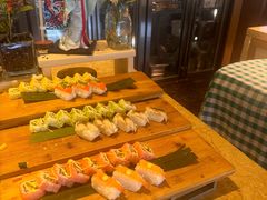 -大中华希尔顿酒店-念自助餐·嗨啤·小龙虾