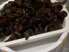 -龍歌自助小火锅(芝罘万达店)