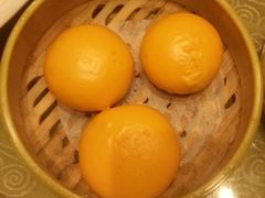 奶黄流沙包-东方之珠海鲜酒楼(南开店)
