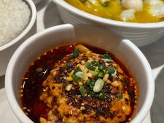 -渝是乎酸菜鱼·川渝小炒(新世界百货望京店)