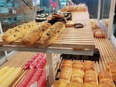 -焙丽拾光(麦凯乐直营店)