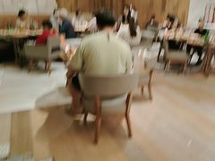 -松咖啡自助餐厅·松北香格里拉