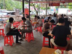 大堂-正宗牛奇排骨饭(第一分店)