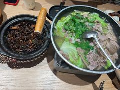 -川堂风·跷脚牛肉·乐山爆炒(宝山日月光店)