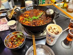 -鸿顺老铁锅美蛙鱼府(解放碑店)