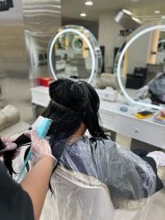 -十六番发型师事务所