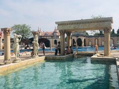 -泉城欧乐堡戏水湾艺术养生温泉