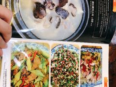 -阿鹏故事云南野生菌火锅(人民路店)