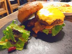 -HIGH FIVE哈福手工汉堡(桂林路店)