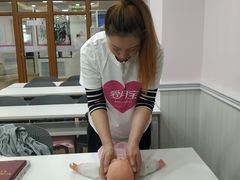 -爱月宝月嫂·育儿嫂(哈尔滨总店)