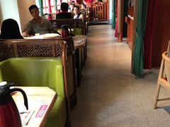 卡座-湘阁里辣(南岭购物广场店)