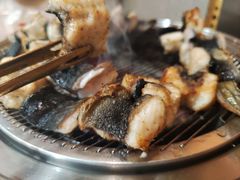 -围炉肉舍•炭烤活鳗•丹东海鲜烤肉(步行街店)