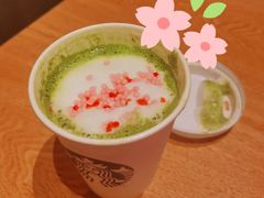 樱花草莓茶拿铁-星巴克(北京西大望路温特莱店)