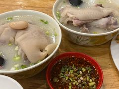 -雷祖芳老妈蹄花店