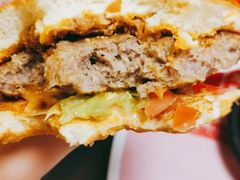 经典肉酱汁汁厚作牛肉汉堡-肯德基(永旺店)