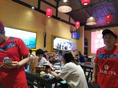 -富正毅三下锅·湘西韵味(天门山索道店)