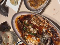 -八府香鸭·啫啫煲(华山路店)