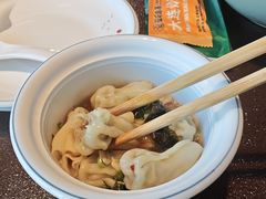 -曼听小寨海鲜烧烤·大连辣炒大王(盖州街店)