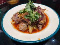 -川流不息·地道川菜·小龙虾(新松江路店)