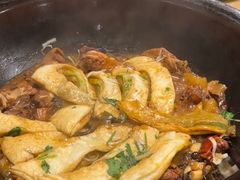 -万里闯关东铁锅炖菜馆(高新旗舰店)