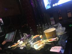 -蓝尊量贩(黄河路店)