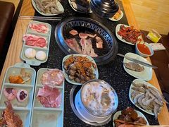 -釜御山海鲜烤肉火锅自助(新城市中心店)