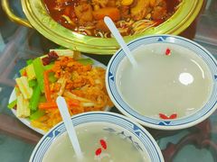 -牛一嘴·兰州牛肉面·大盘鸡(财富中心店)