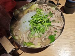 -川堂风·跷脚牛肉·乐山爆炒(宝山日月光店)